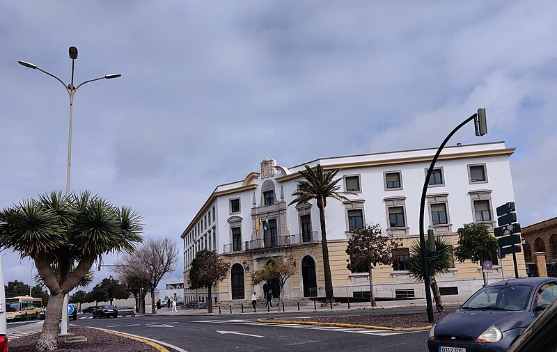 Fachada de la Audiencia Provincial de Cádiz